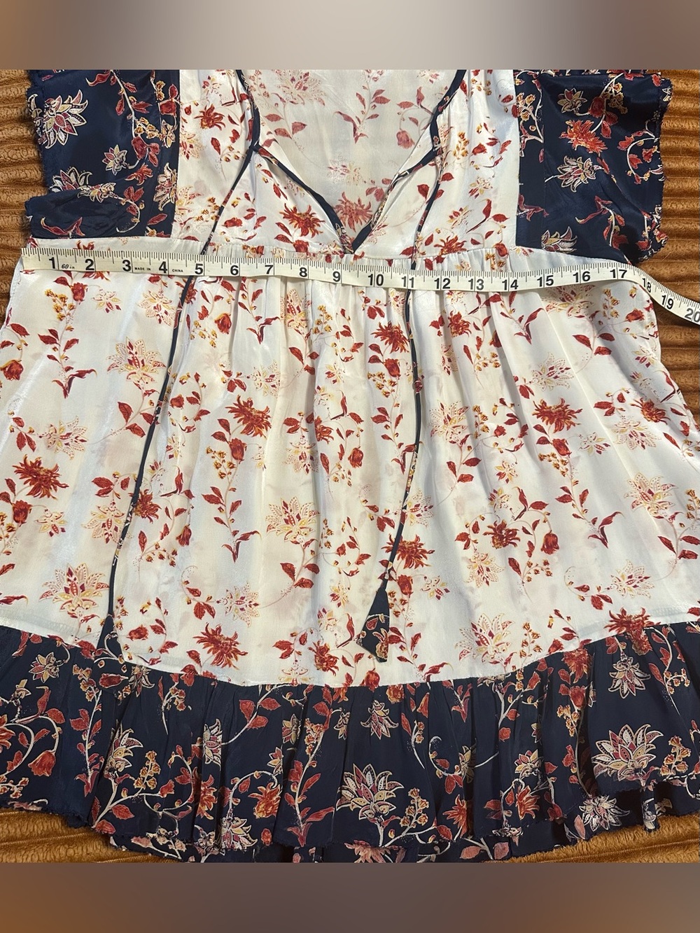 Boho Babydoll Top Womens M Contrast Floral Navy Ivory Ruffle Tie Front Viscose - Picture 8 of 9